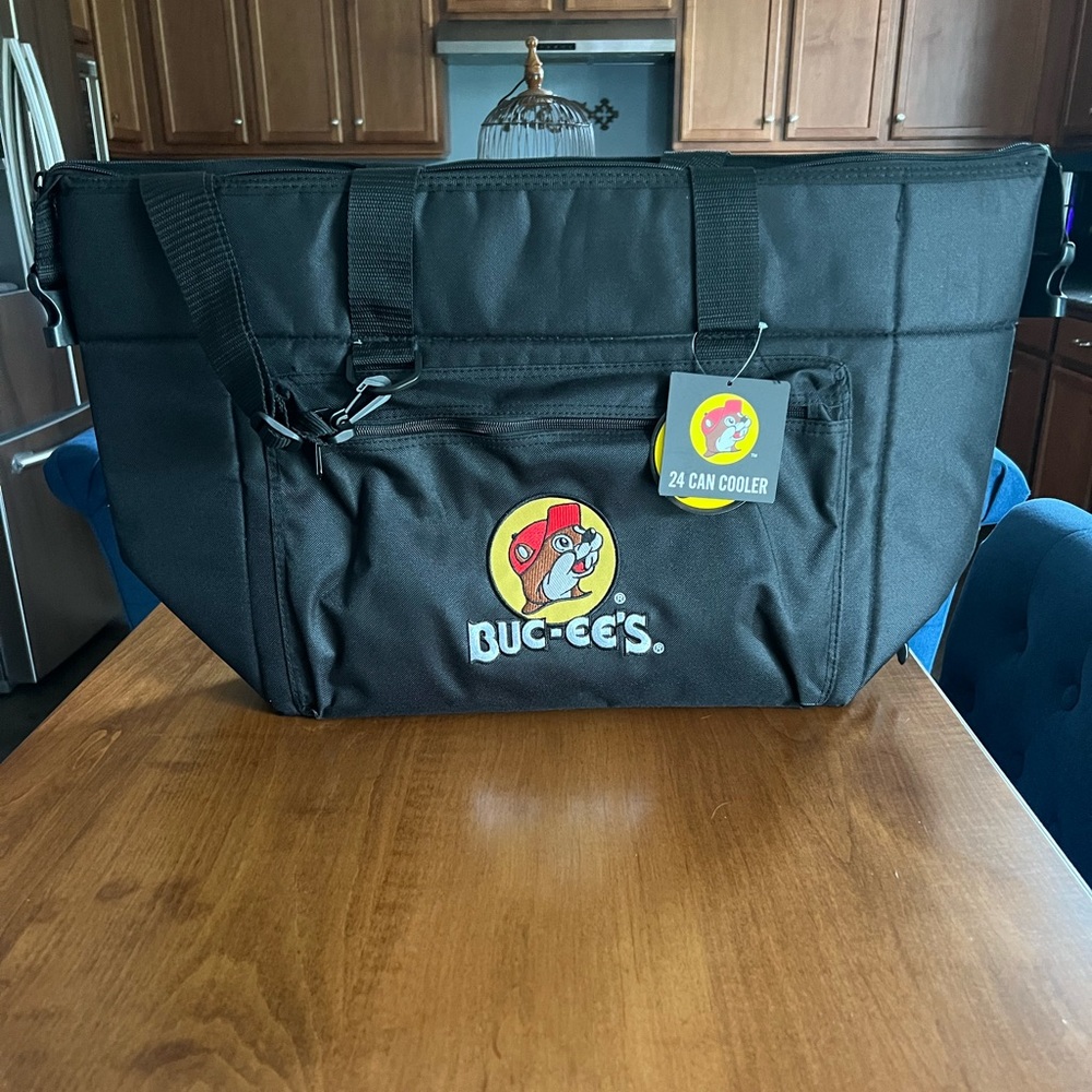 - Brand new Buc-ee’s 24 Can Cooler